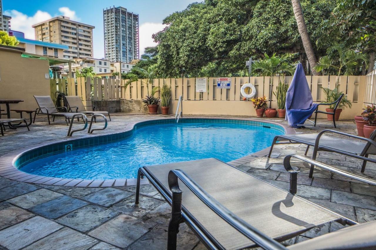 Beautiful Studio In The Heart Of Vibrant Waikiki Apartamento Honolulu Exterior foto